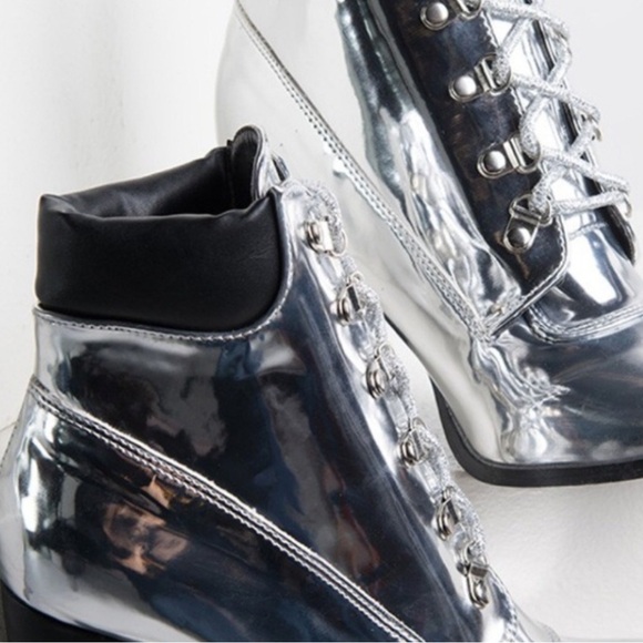 Metallic Patent Leather Chrome Silver lace up chunky high heel ankle boots Y2K - Picture 10 of 15